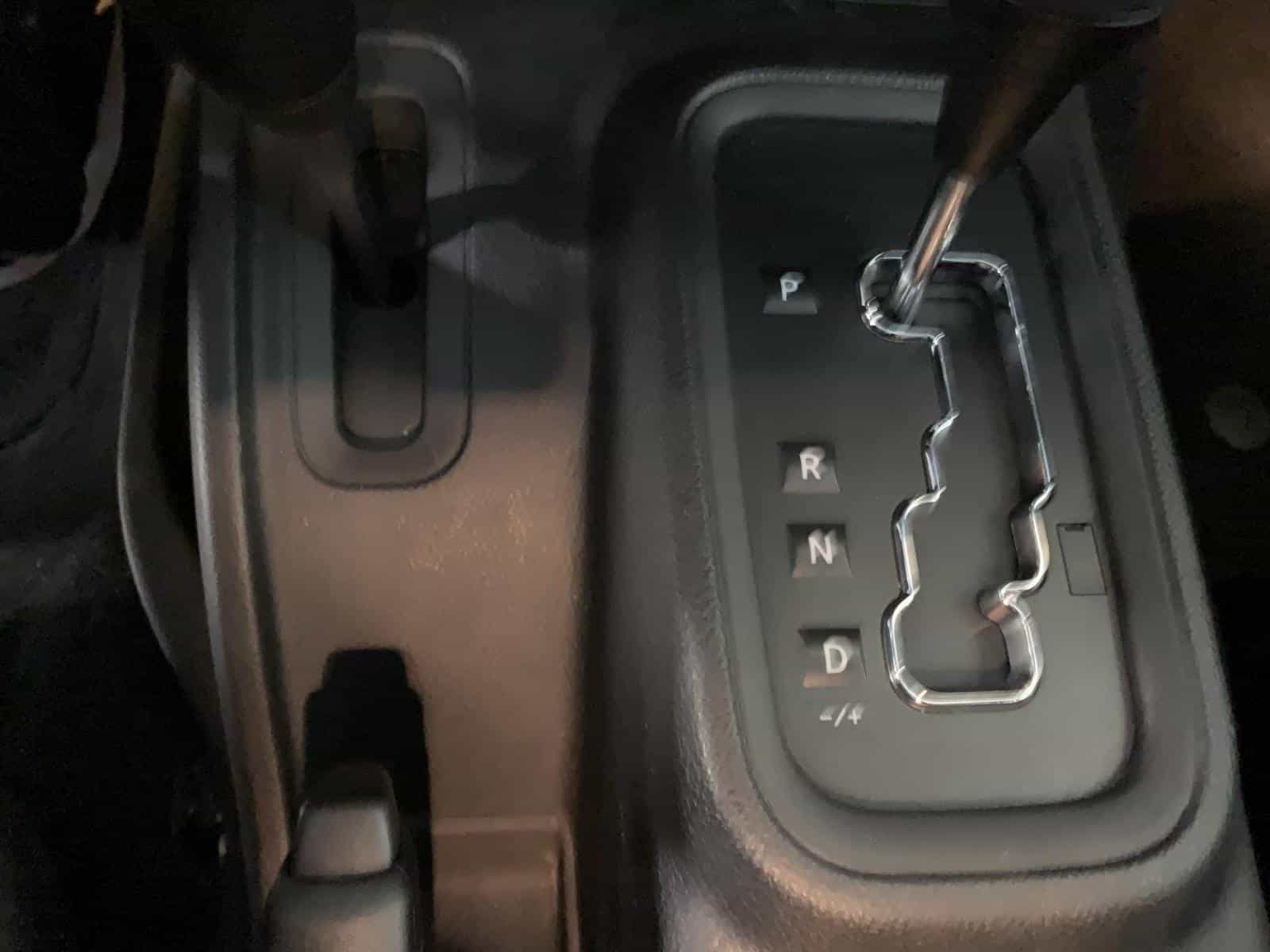 Image 17 Jeep Wrangler Sport 2017