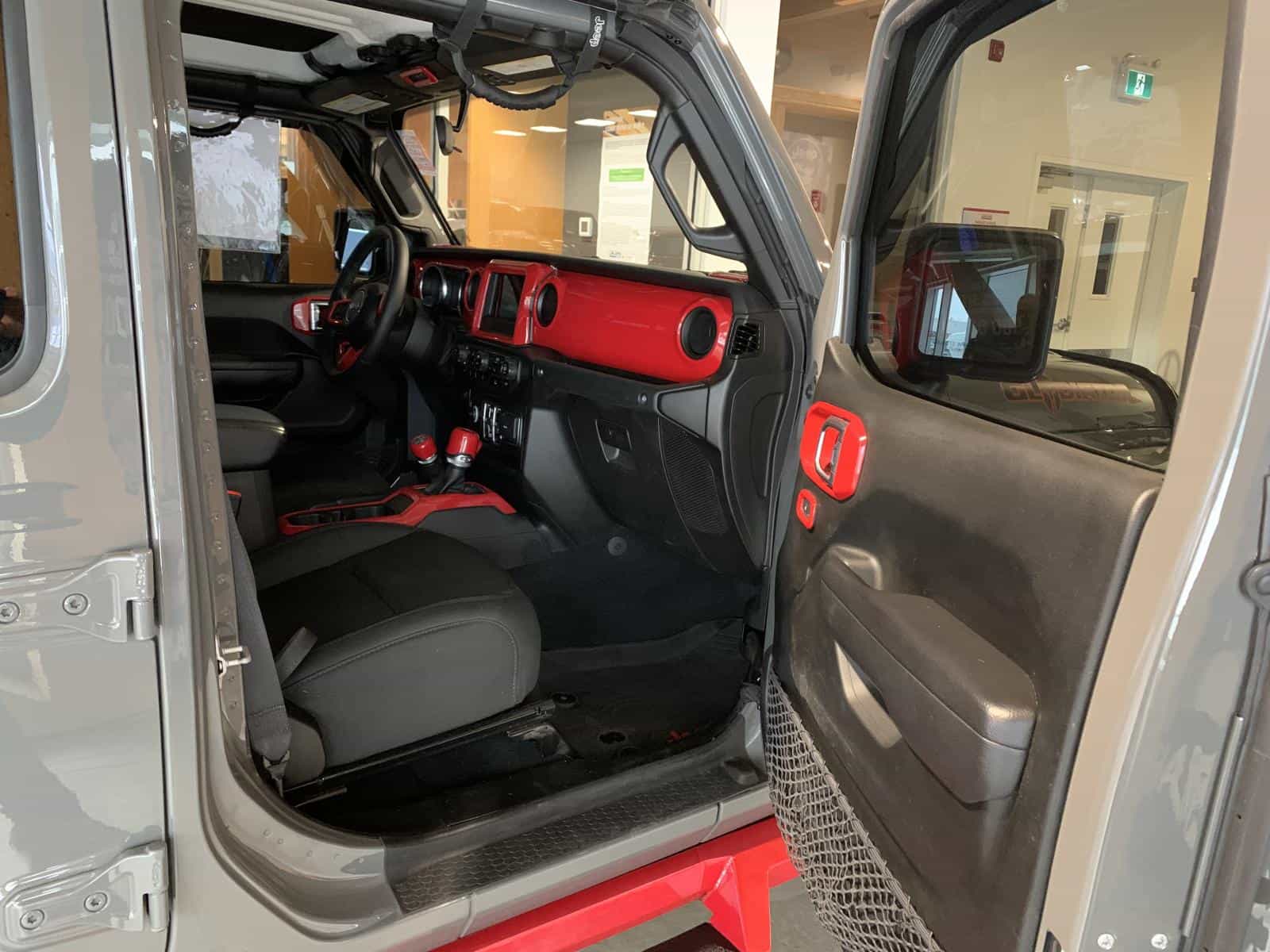 2022 Jeep Gladiator Sport S - Image 9