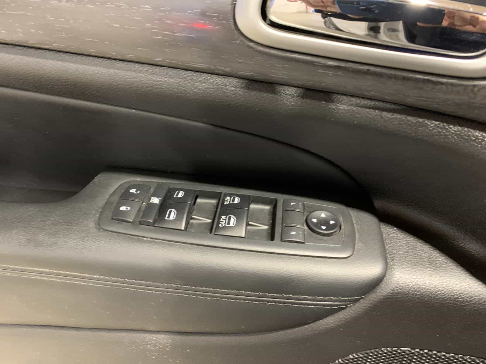 2018 Jeep Grand Cherokee Laredo - Image 26