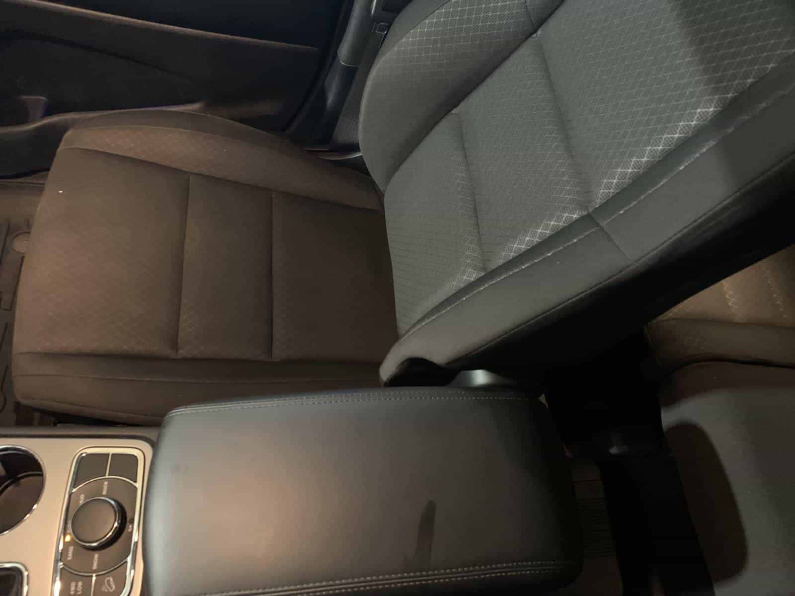 2018 Jeep Grand Cherokee Laredo - Image 28