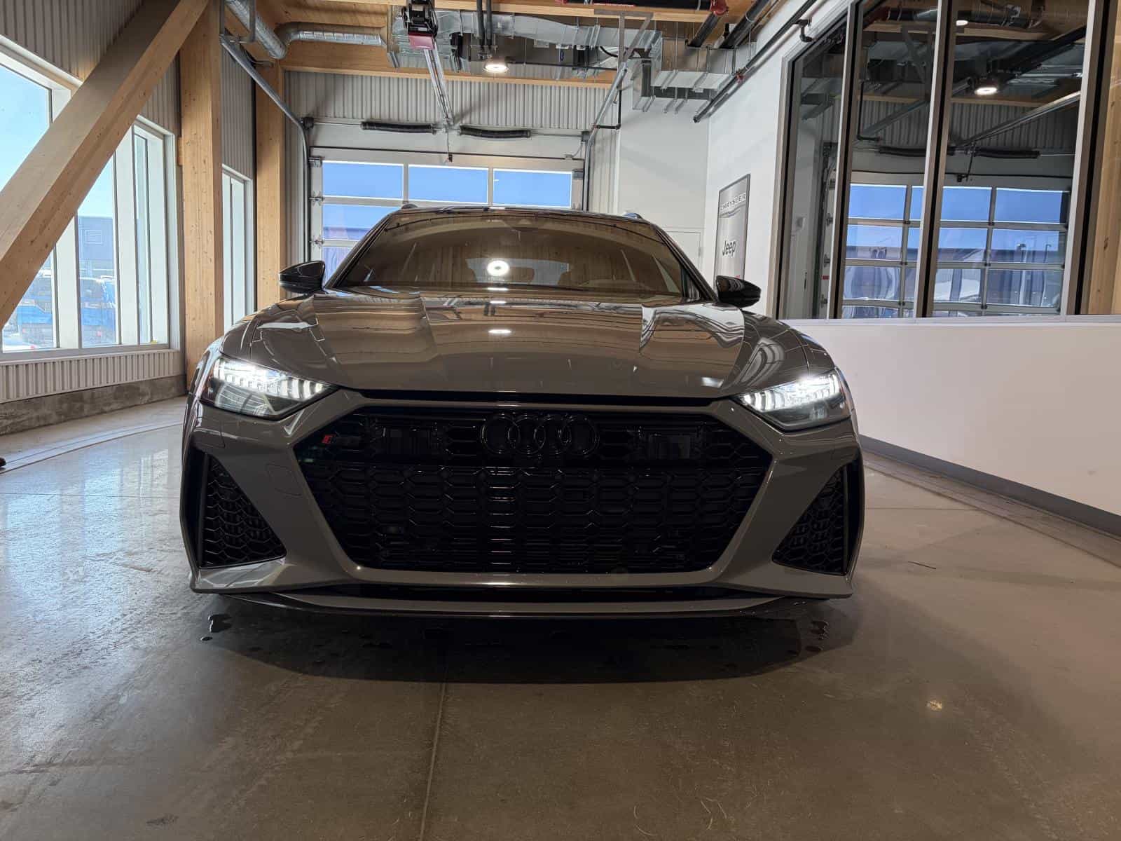 Image 3 Audi RS6 Base 2023