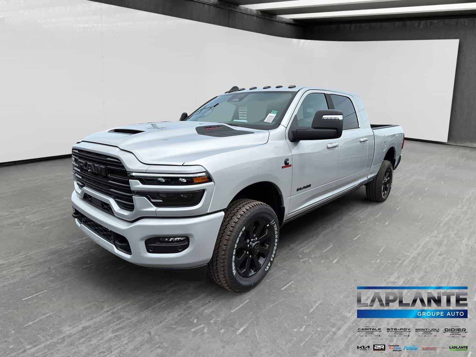 Image 1 RAM 2500 Laramie 2026