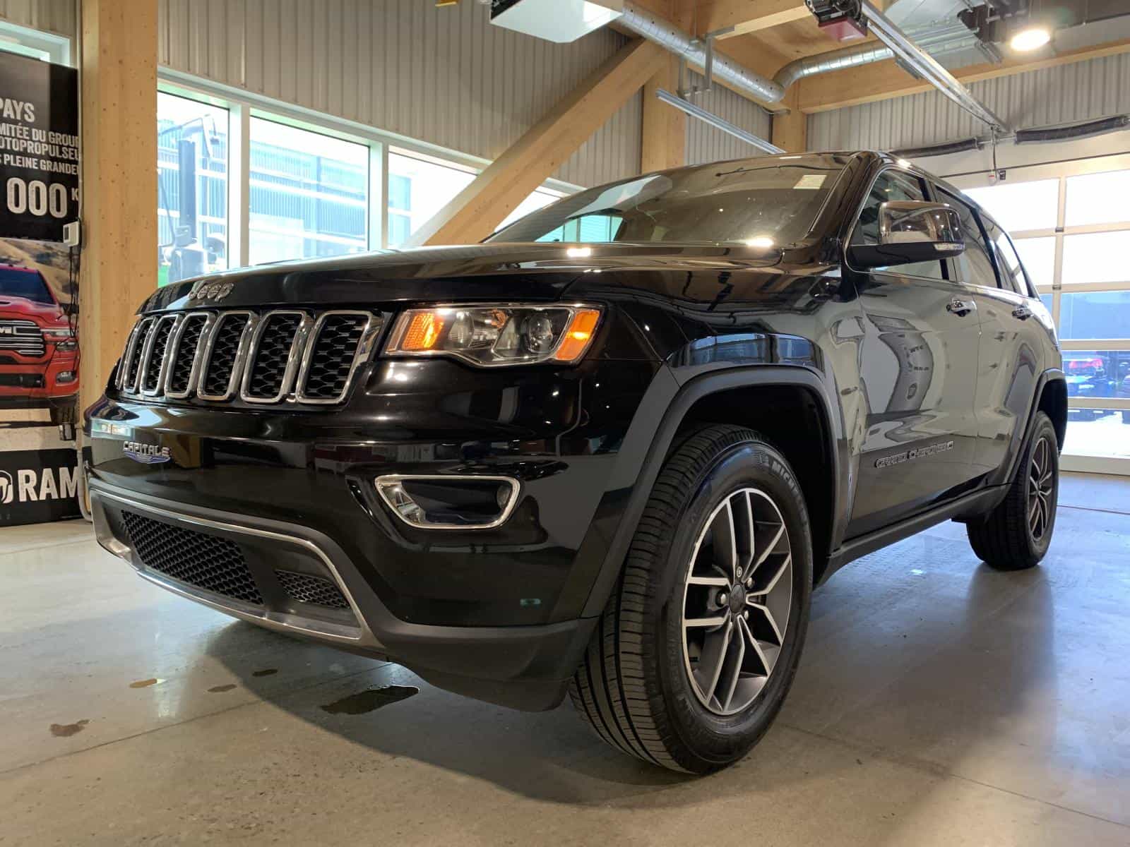 2022 Jeep Grand Cherokee Summit Reserve - Image 1