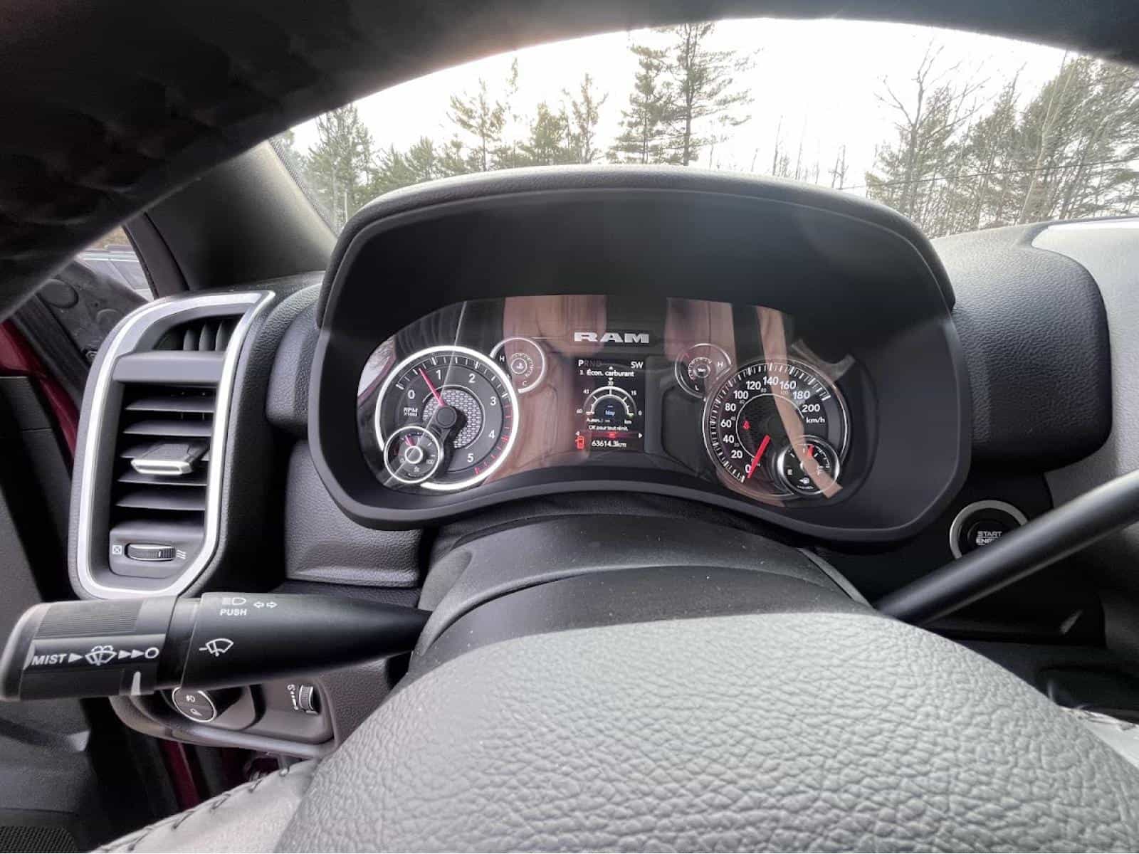 Image 18 RAM 3500 Big Horn 2024