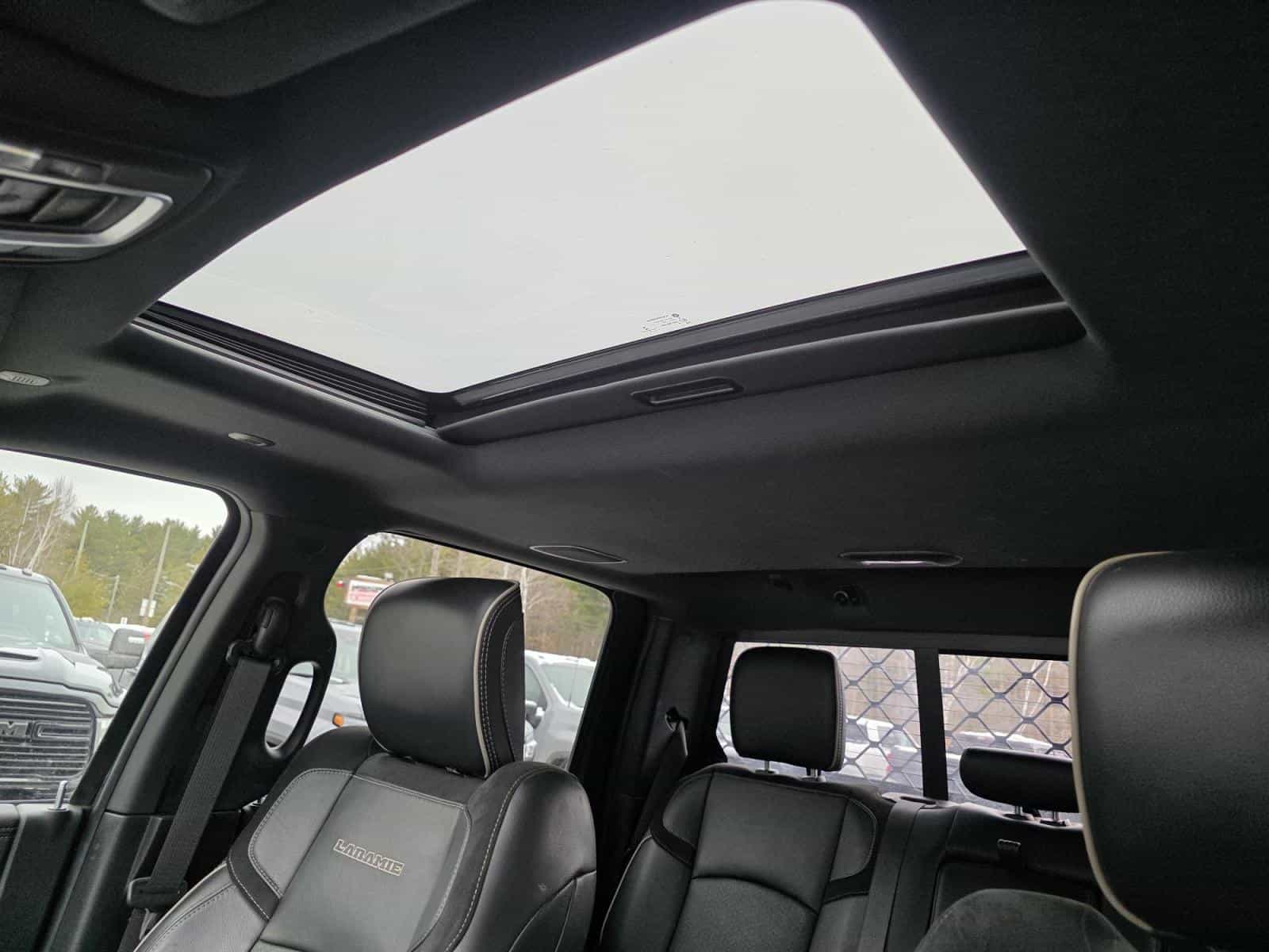 Image 21 RAM 3500 Laramie 2020