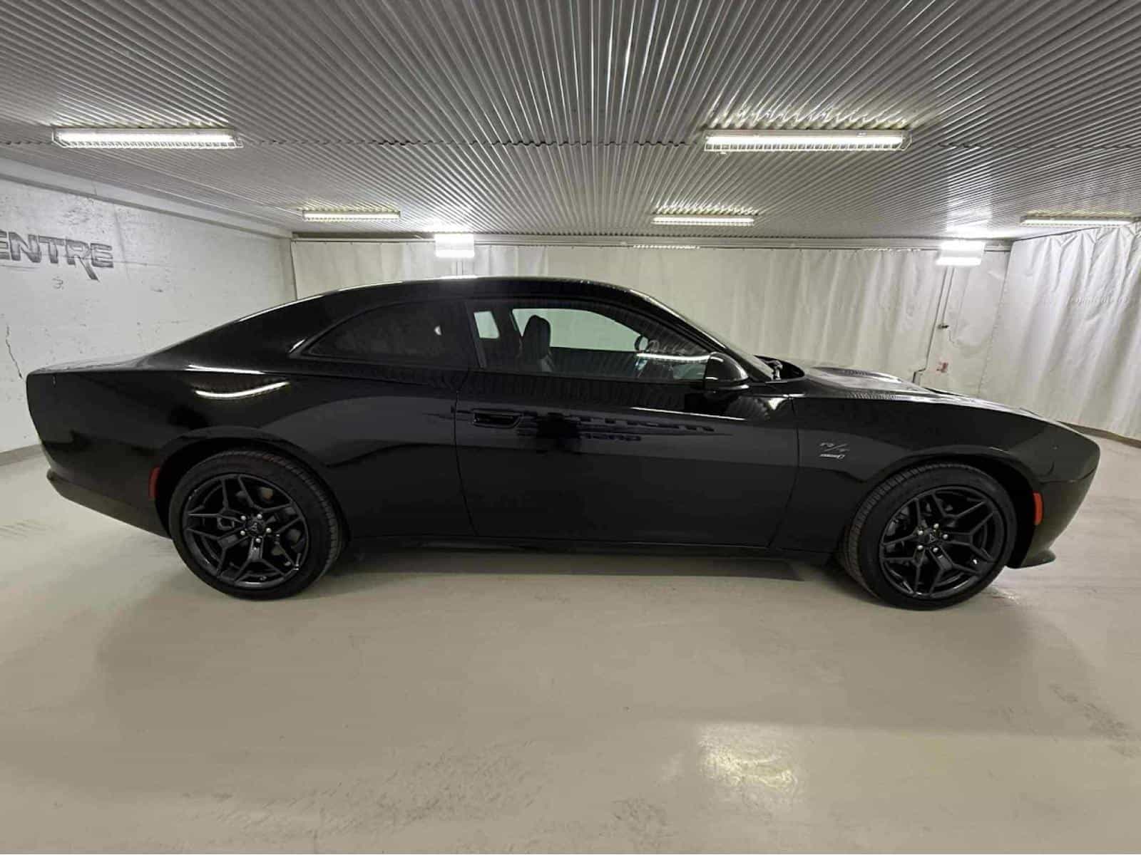 2024 Dodge Charger Daytona R/T - Image 13