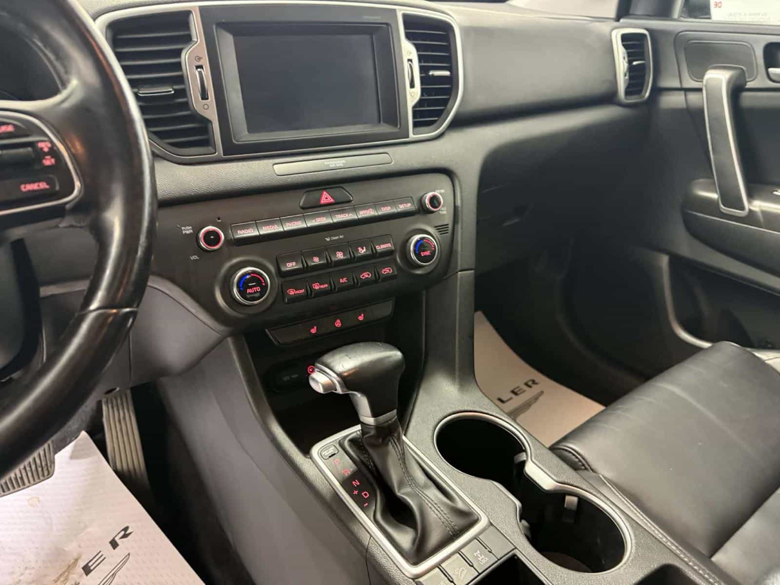 2017 Kia Sportage EX - Image 12