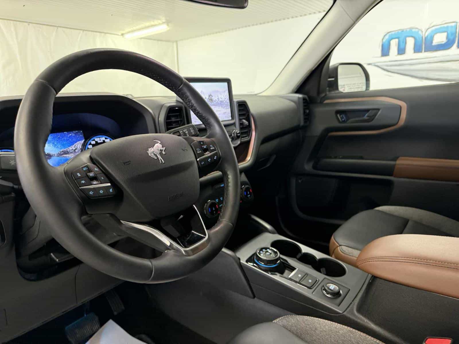 2024 Ford Bronco Big Bend - Image 14