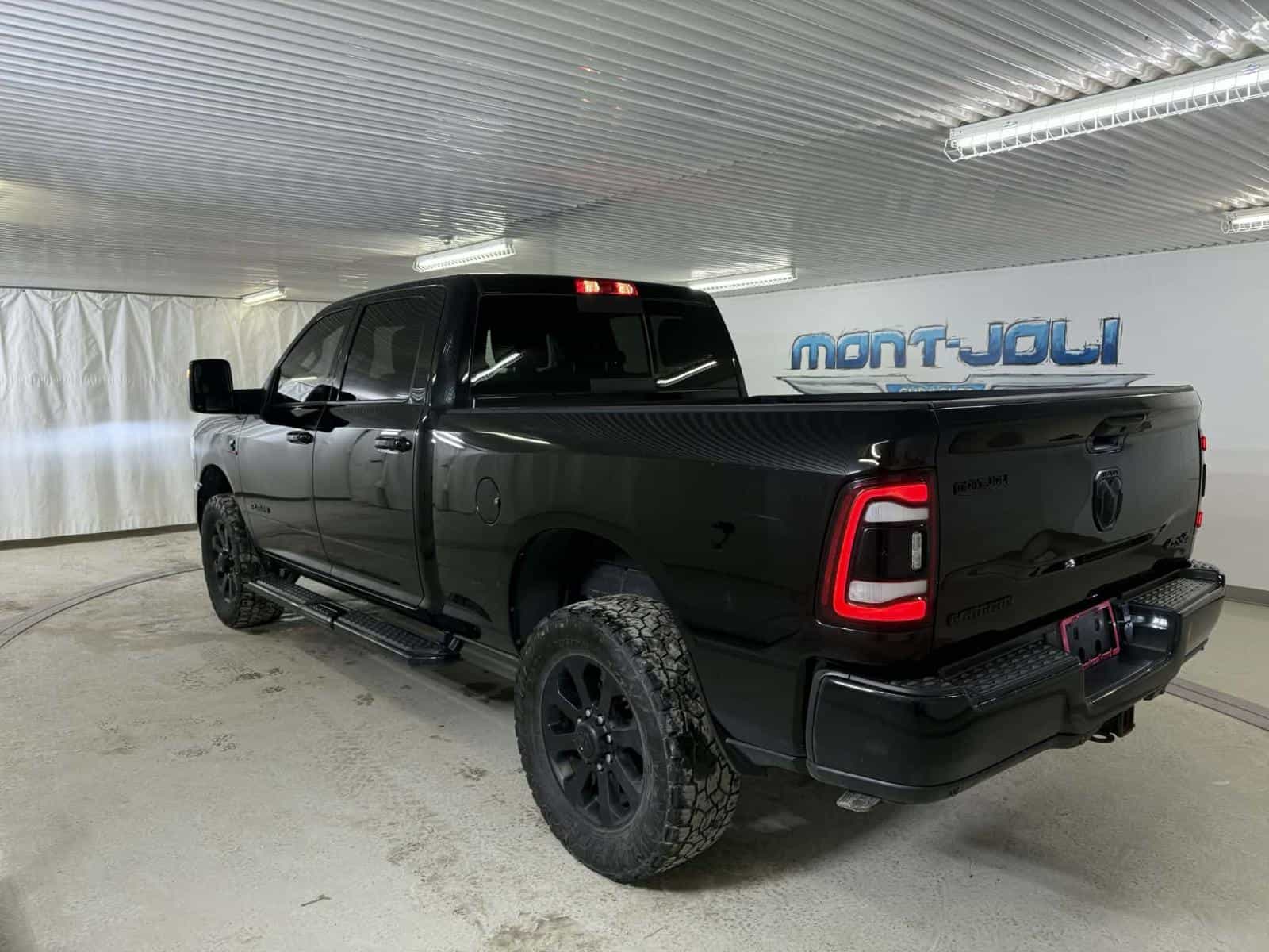 Image 4 RAM 2500 Laramie 2023