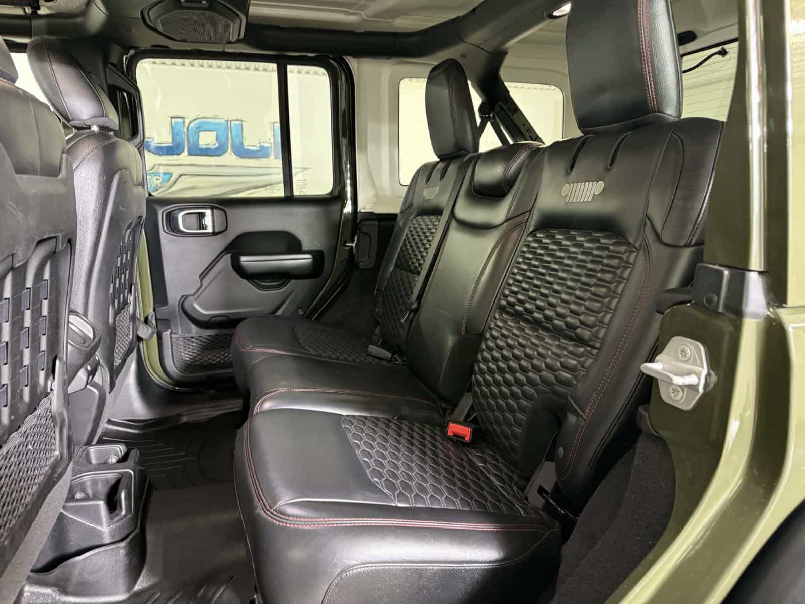 2021 Jeep Wrangler Unlimited Rubicon - Image 9