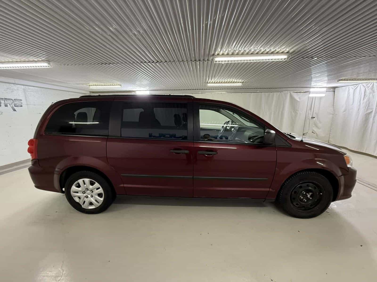 2017 Dodge Grand Cara Canada Value Package - Image 6