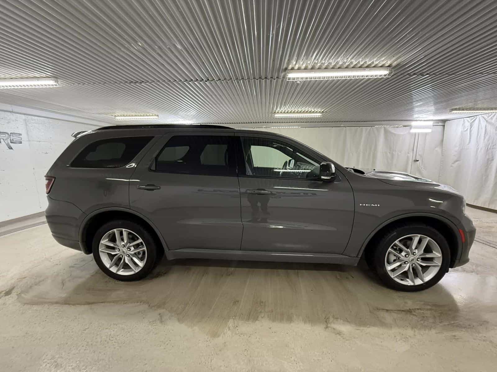 2025 Dodge Durango R/T - Image 5