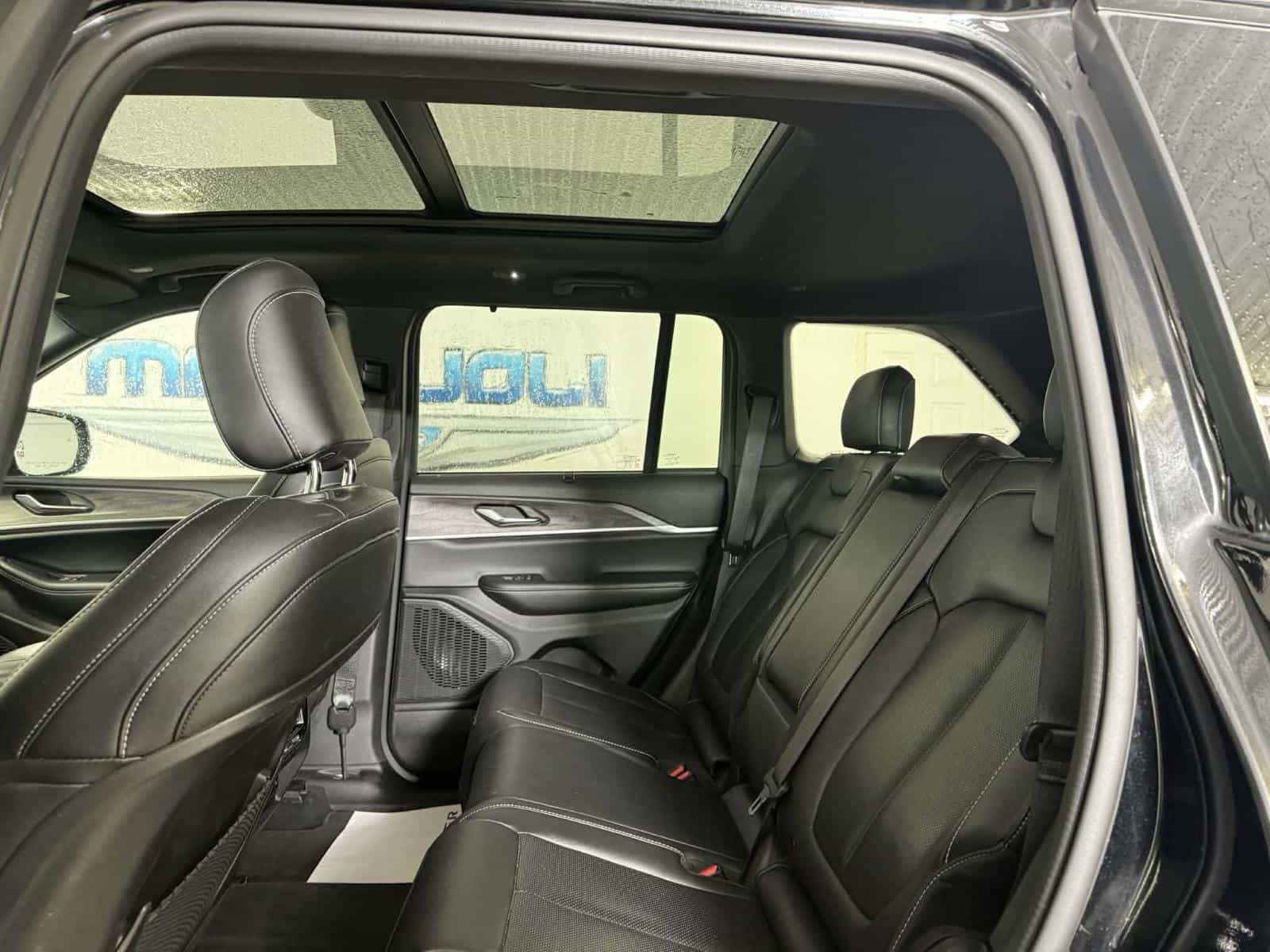 2024 Jeep Grand Cherokee Limited - Image 10