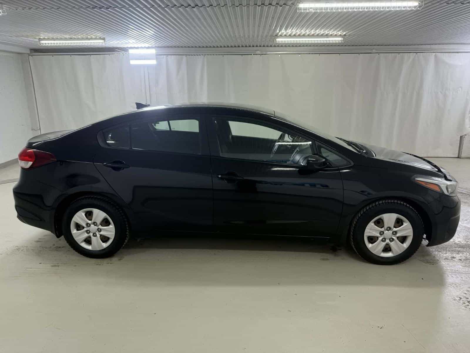 Image 6 Kia Forte LX 2017