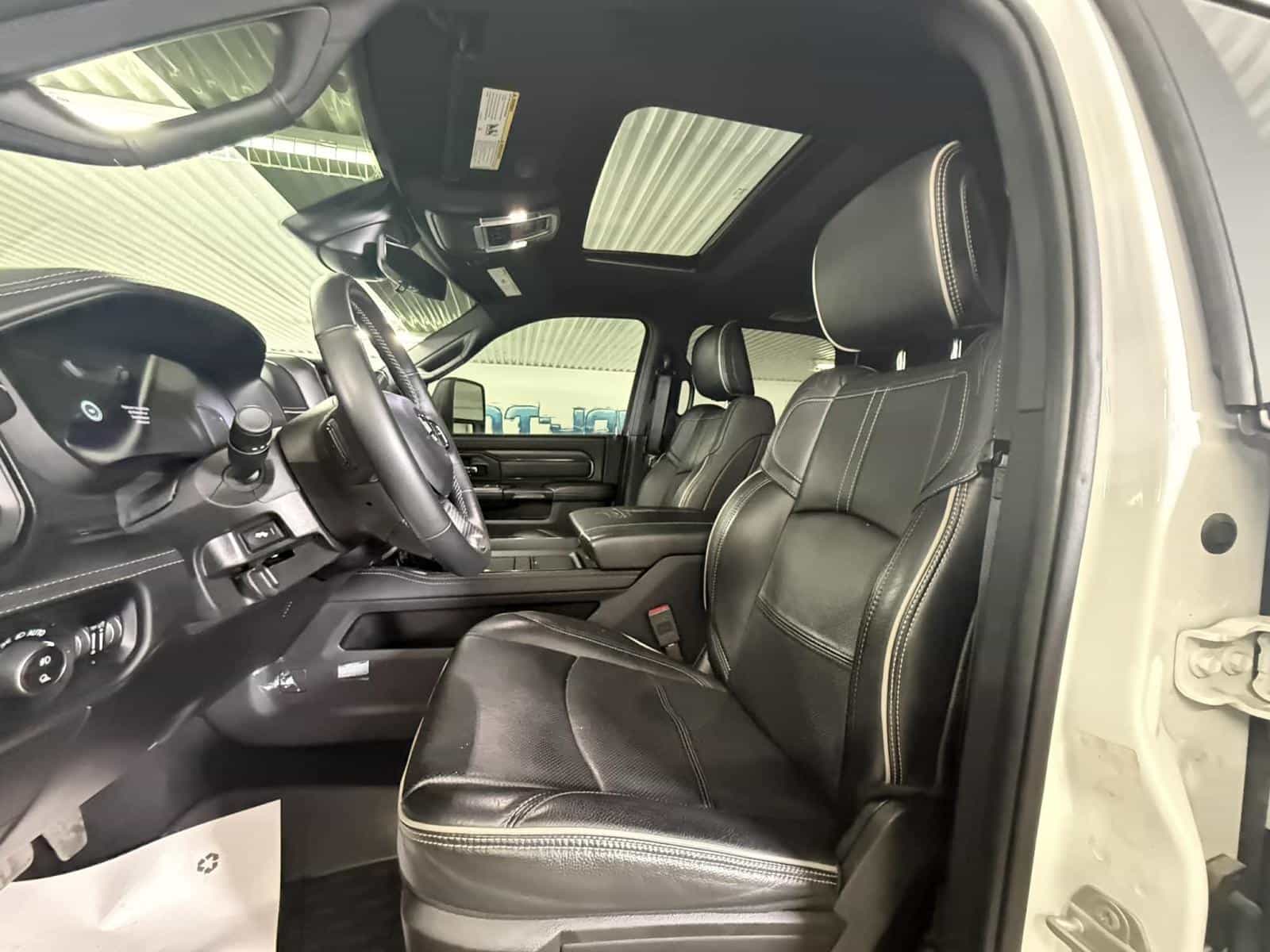 Image 13 RAM 2500 Limited 2024